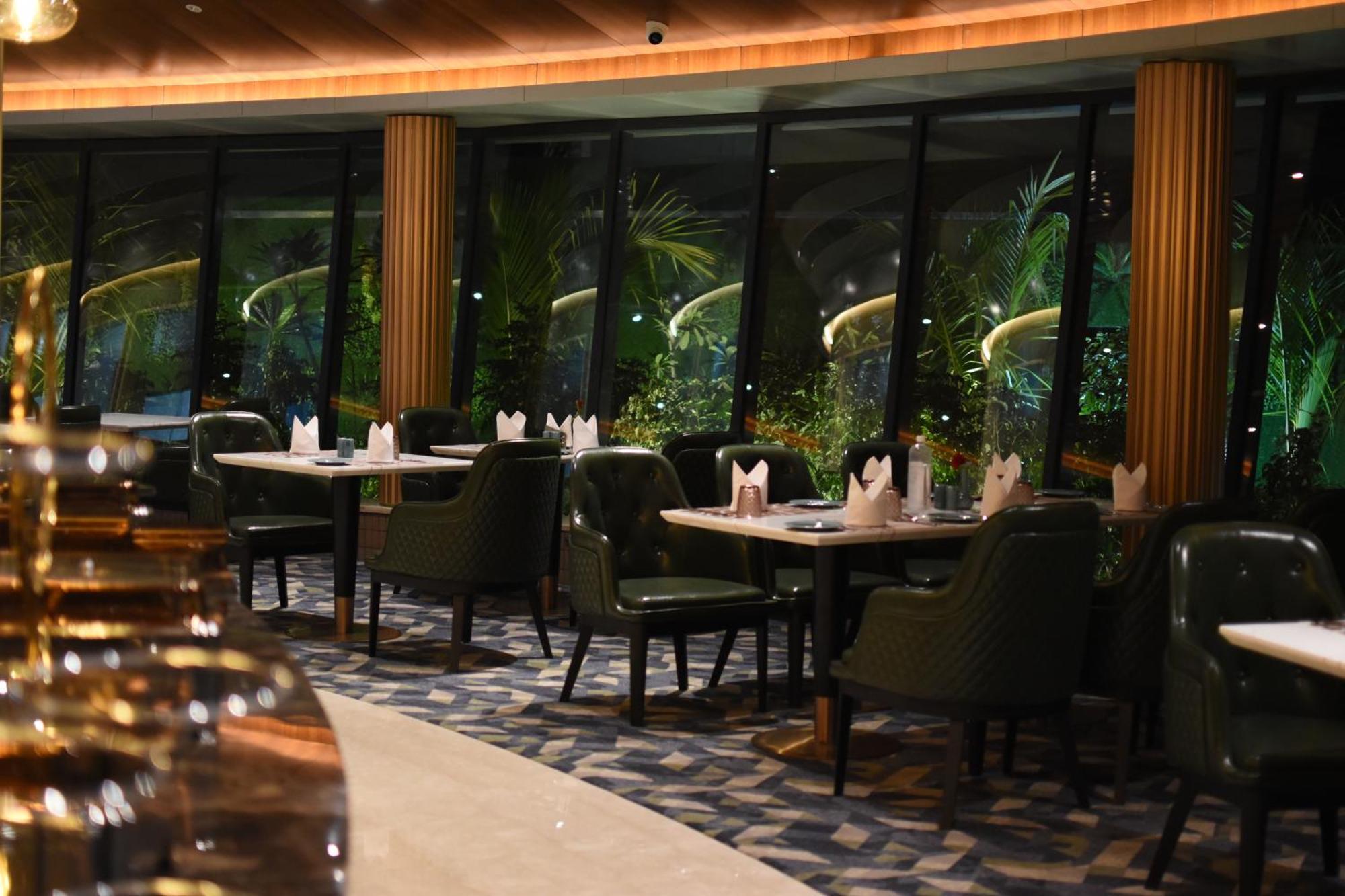 The Maple Hotel Bhopal Exterior photo